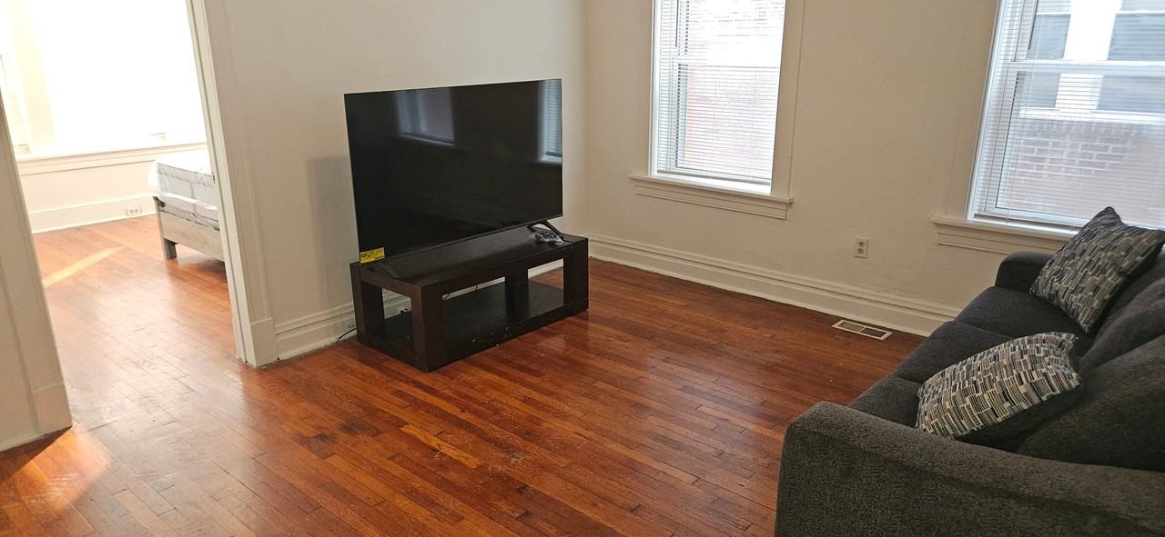 6312 Cates Ave #1E - Photo 6 of 18