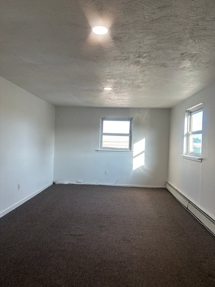 15 Essen Dr - Photo 7 of 23
