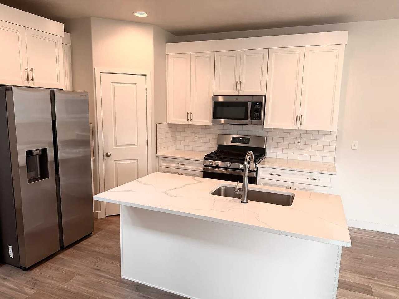 15046 S Wild Horse Way #1