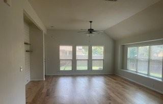 616 Brooks St - Photo 5 of 16