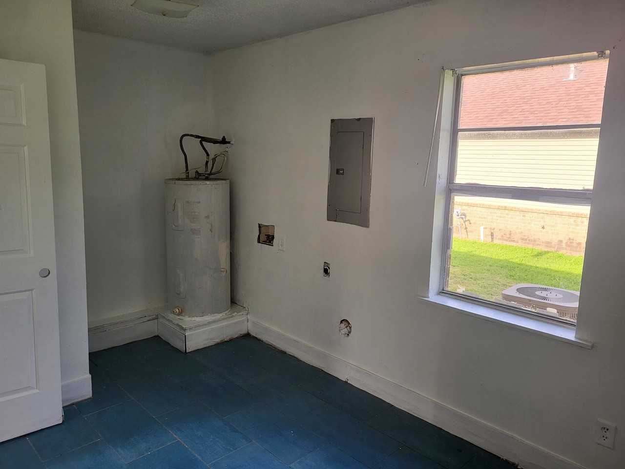 104 Cottonwood Ave - Photo 6 of 14