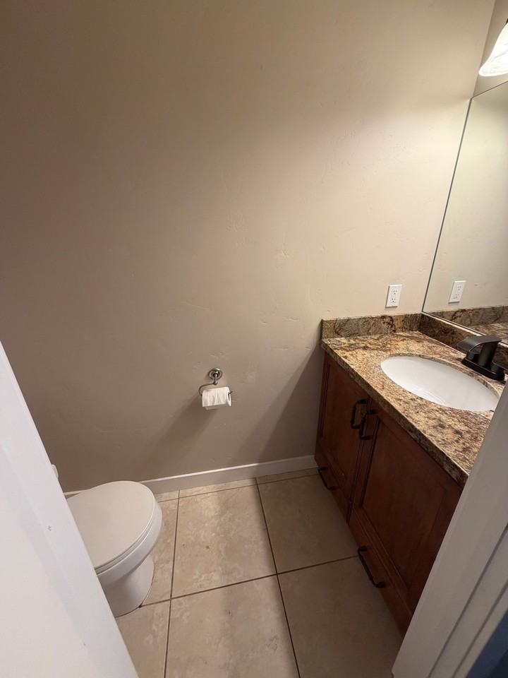 3886 E South Pass Cv - Photo 5 of 20