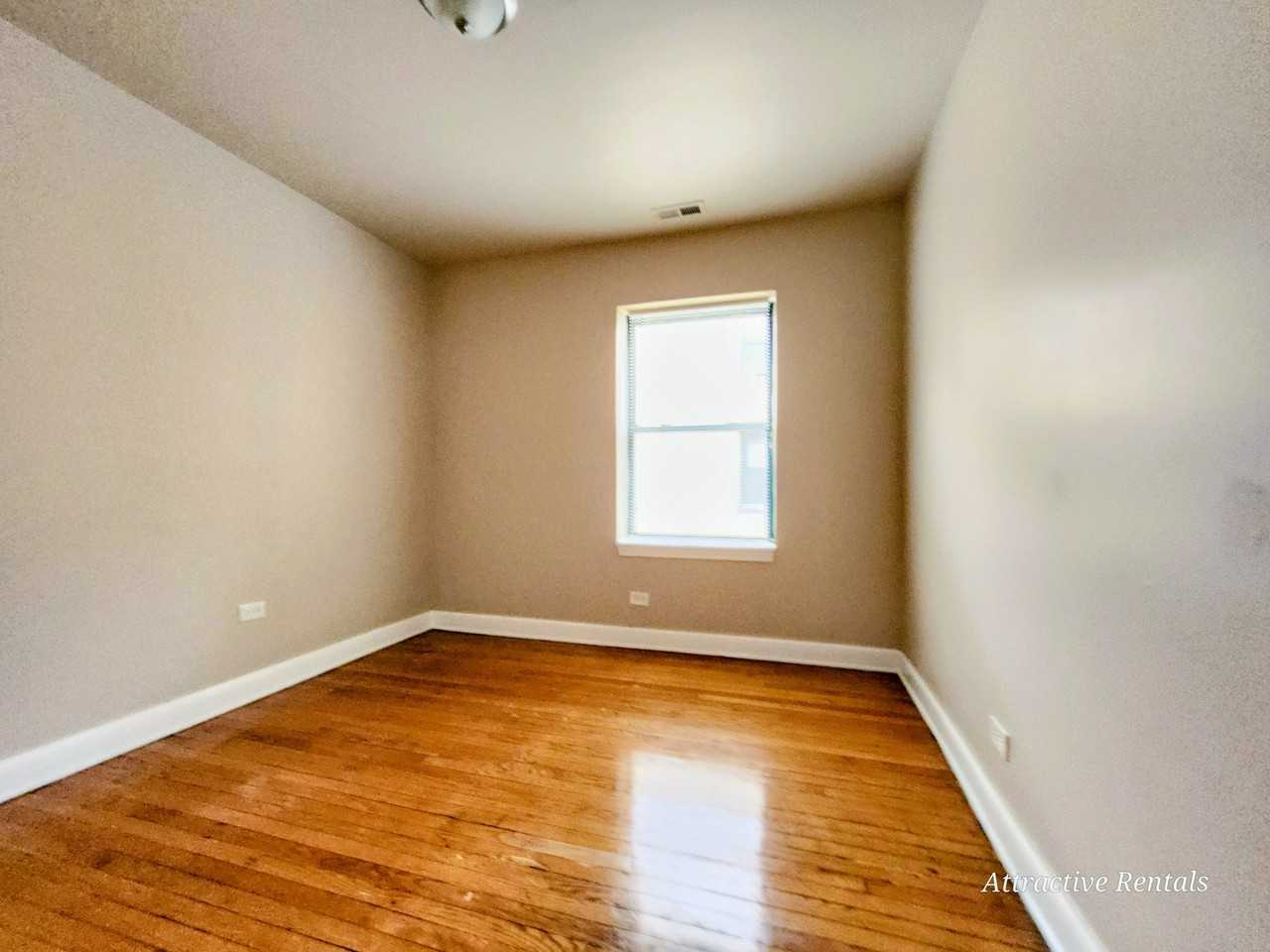 4840 W Adams St #2S - Photo 3 of 13