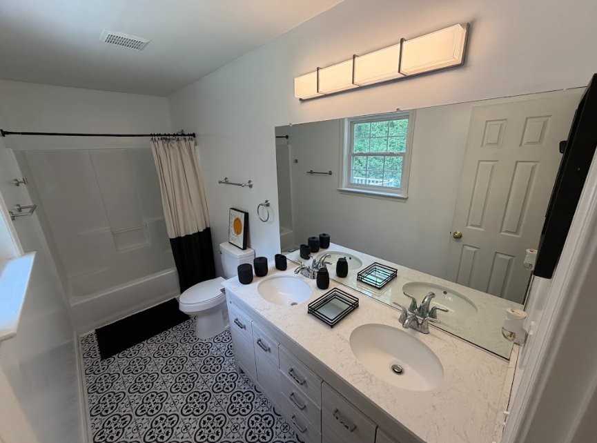 6811 Sawmill Cir - Photo 4 of 20