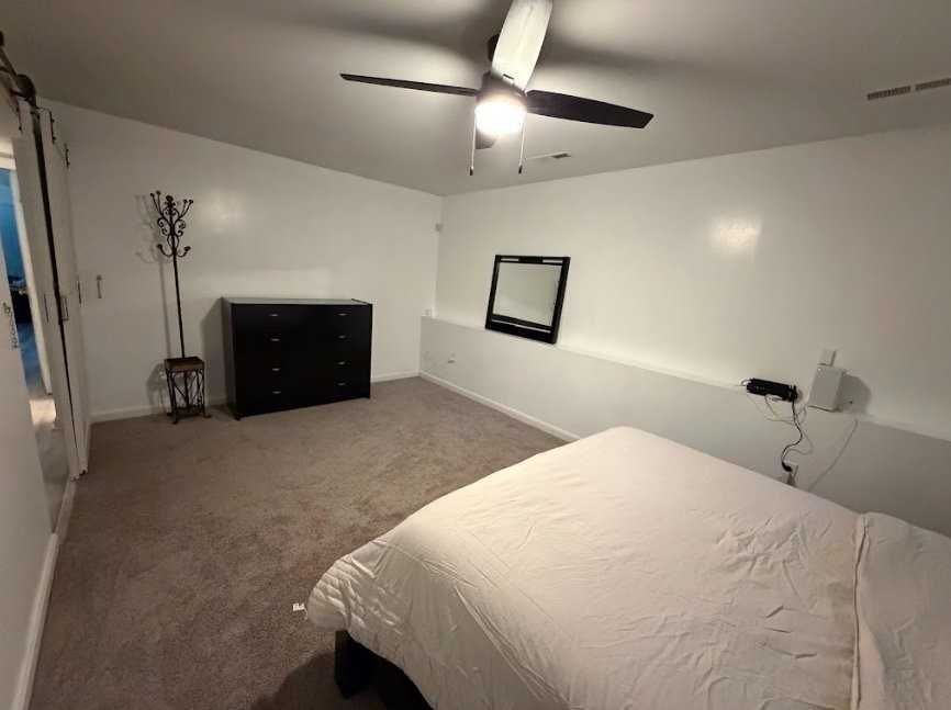6811 Sawmill Cir - Photo 3 of 19