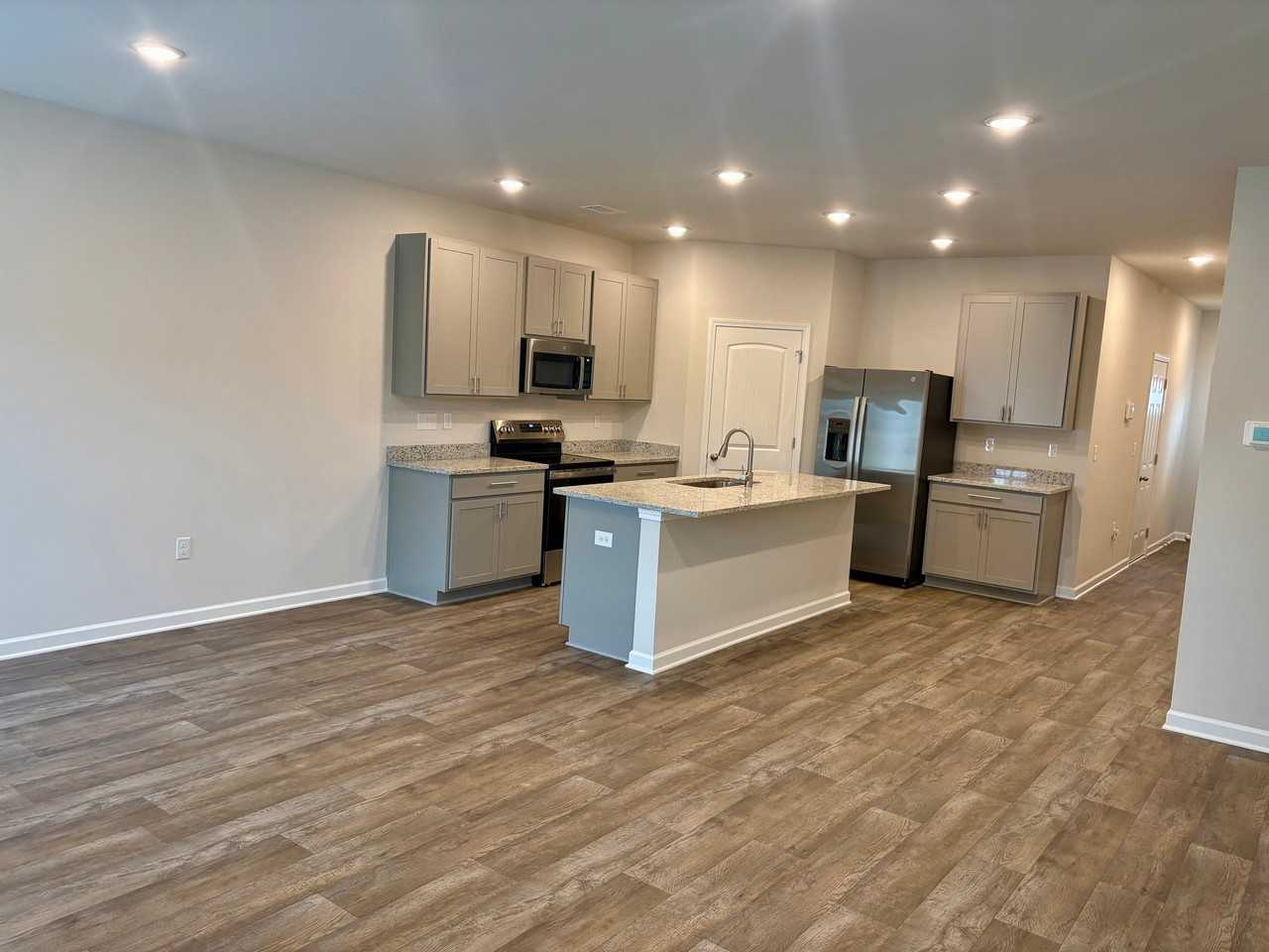 5252 Magnolia Grove Way - Photo 3 of 19