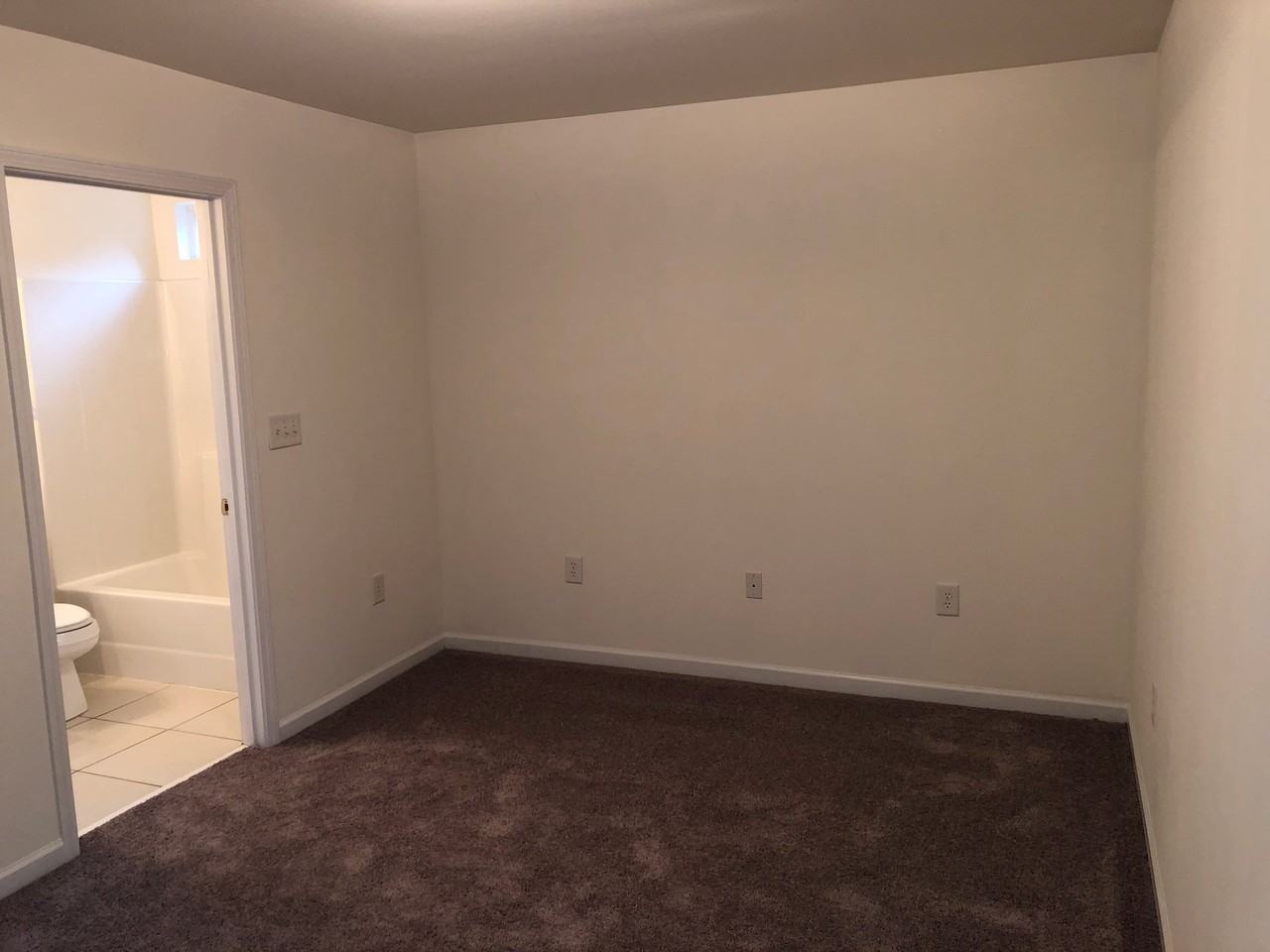 619A 5th Ave S - Photo 3 of 20