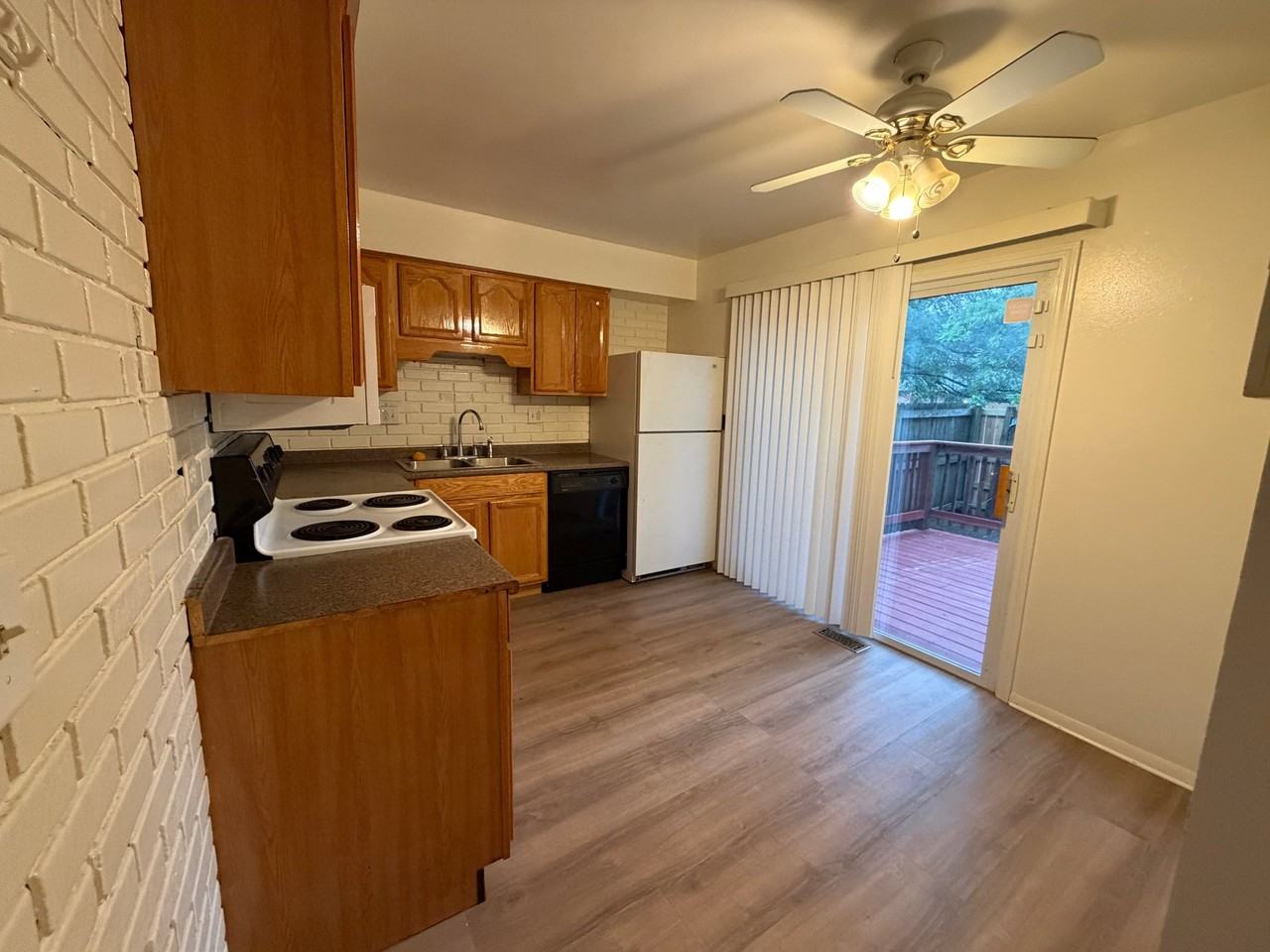 5013 Euclid Ln - Photo 3 of 18