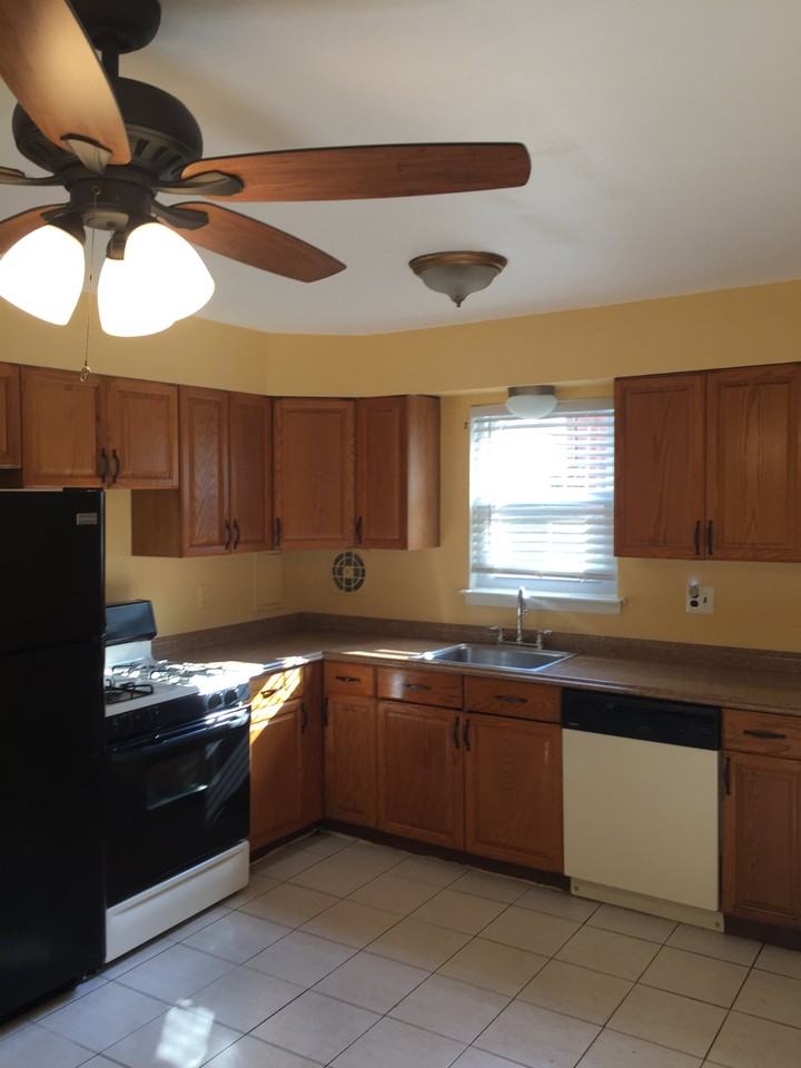 105 Garfield Ave #1 - Photo 4 of 11