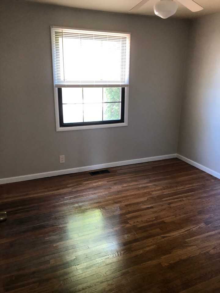 12125 Hillcrest Pl - Photo 5 of 6