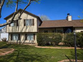 featured image of 1610 W Bora Bora Dr #1