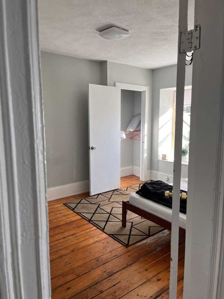 Mount Pleasant Ave #U2 - Photo 5 of 16
