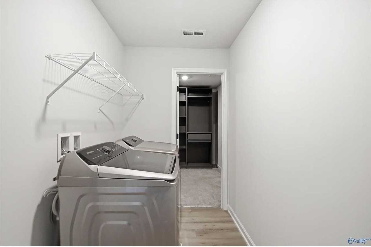 203 Rye Cir #NA - Photo 2 of 16