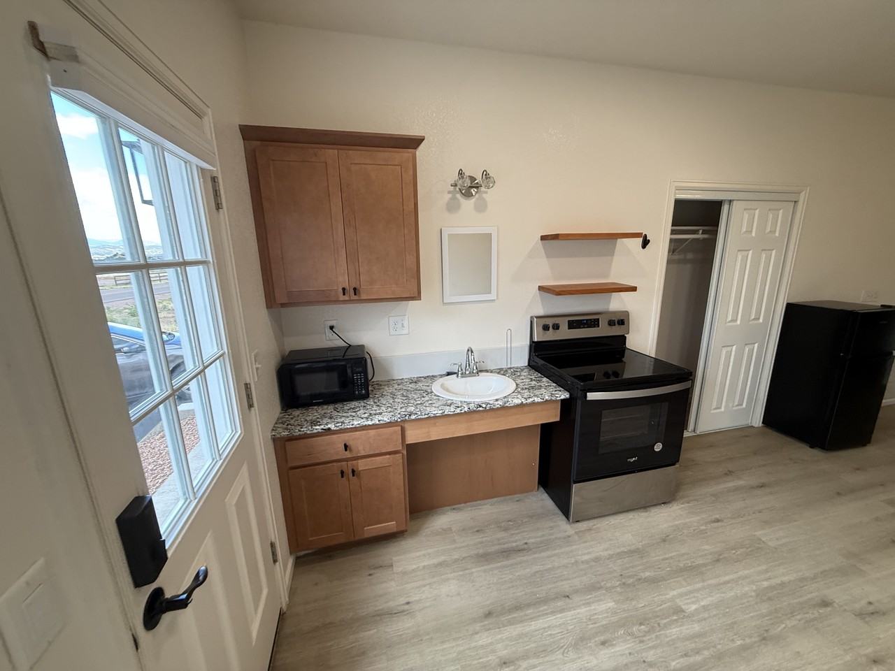 1744 Mariposa Rd #A1 - Photo 6 of 22