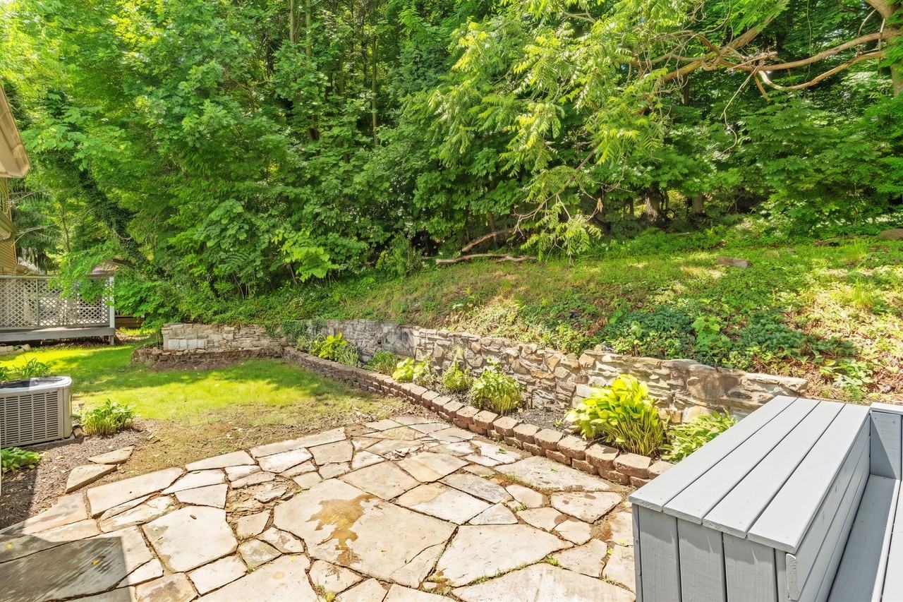 1216 Waldo Way #NA - Photo 6 of 21