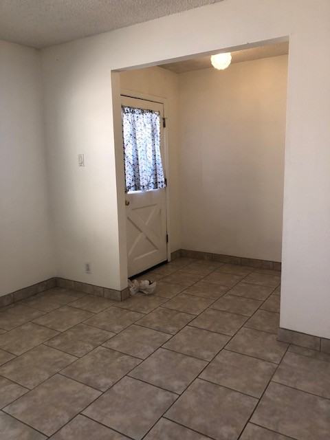 8129 Shannon St Ne #NA - Photo 6 of 27