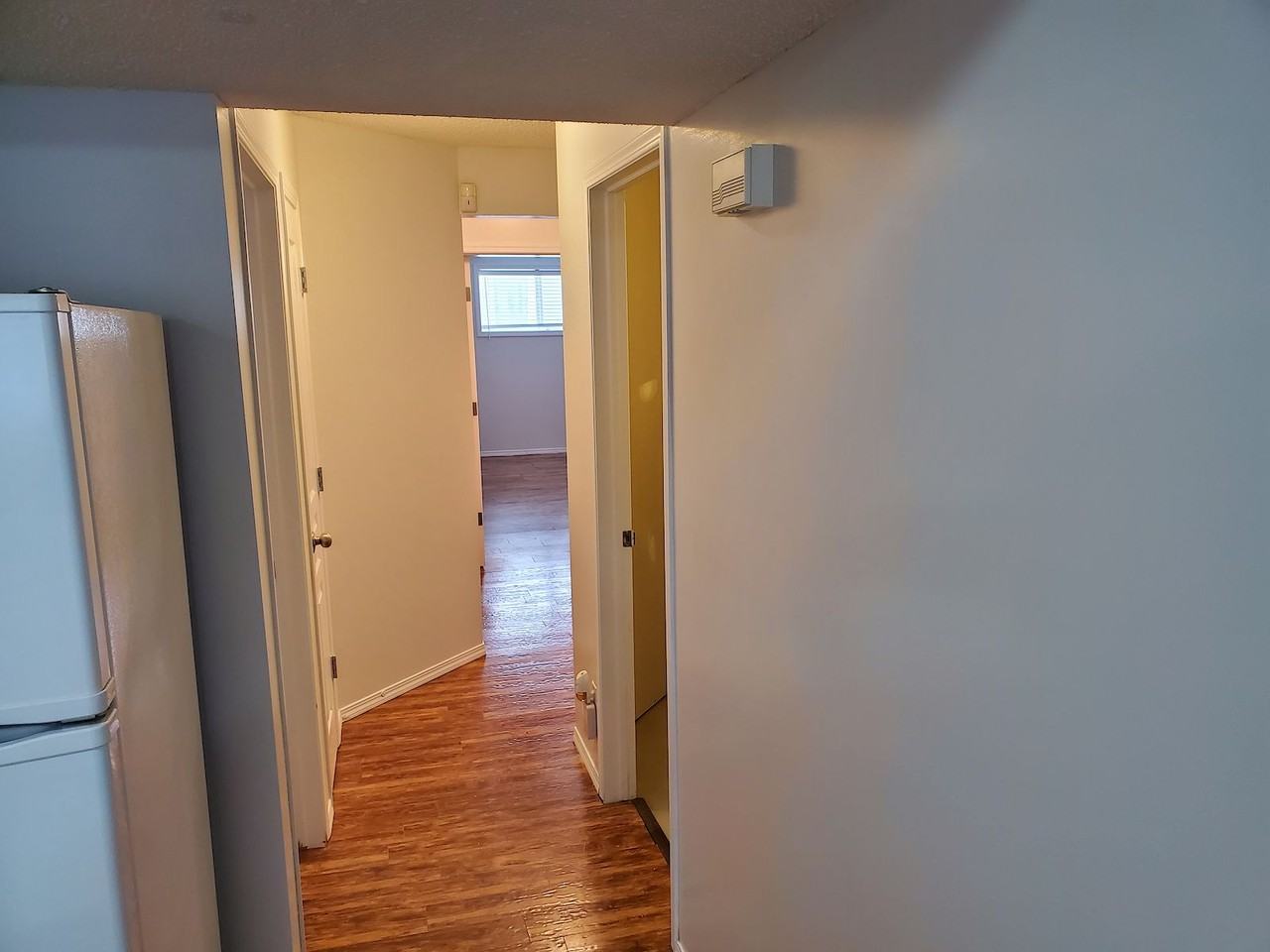 3111 33 Ave Nw - Photo 6 of 6