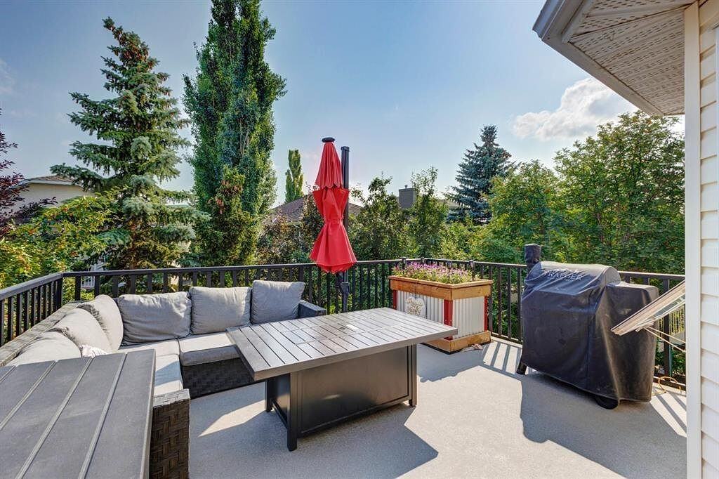 218 Valley Ridge Green Nw - Photo 5 of 24