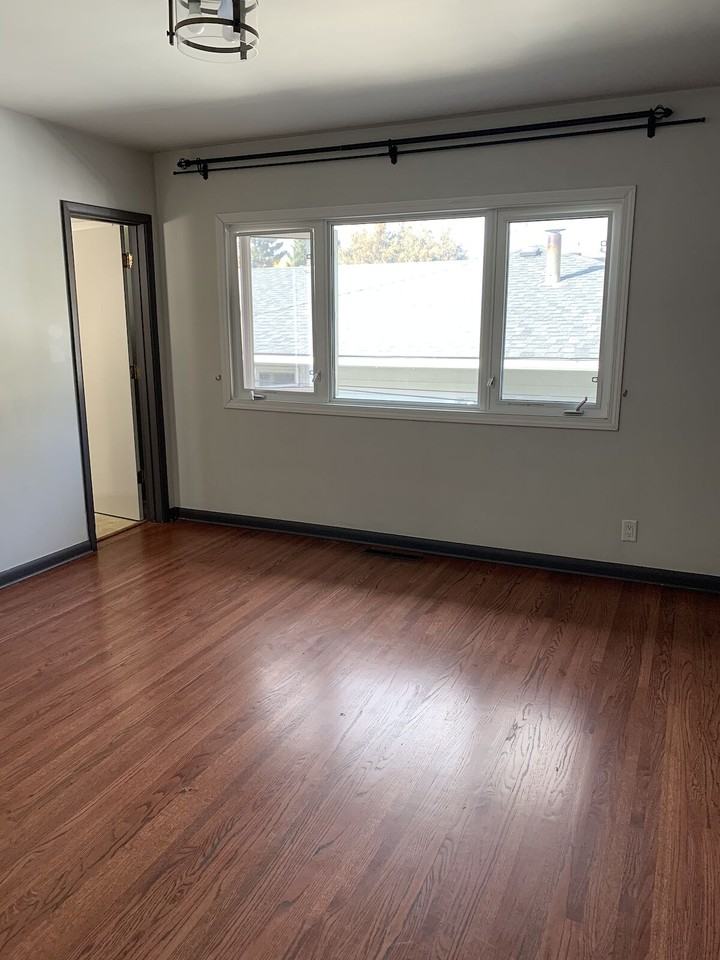 1724 25 Ave Nw - Photo 7 of 20