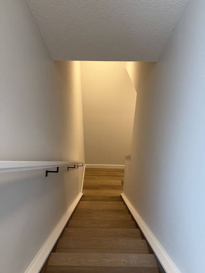 173 Haskayne Dr Nw - Photo 3 of 14