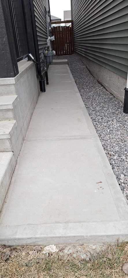 9920 226 St Nw - Photo 3 of 23