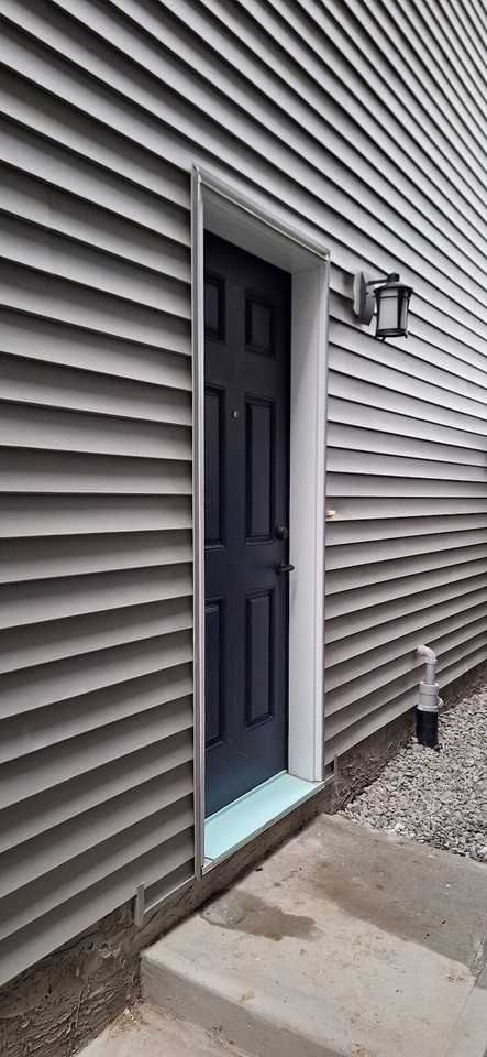 9920 226 St Nw - Photo 4 of 23