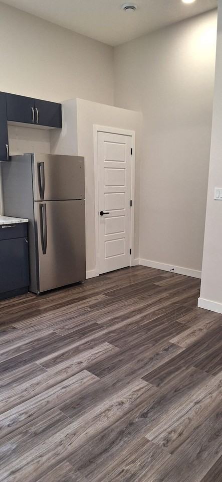 9920 226 St Nw - Photo 7 of 23