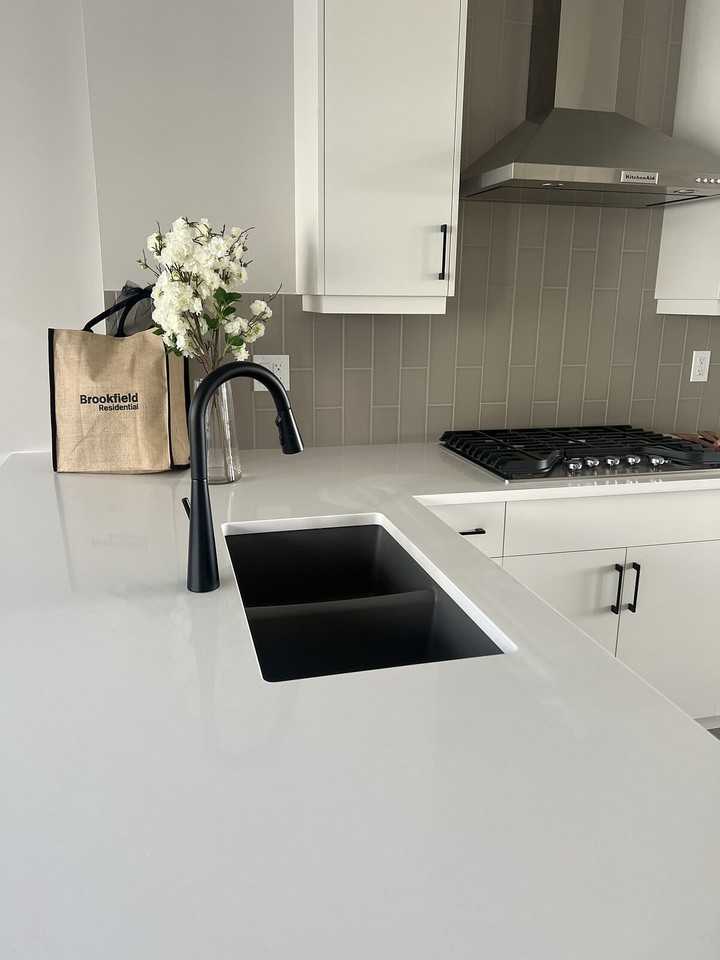 429 Sovereign Common Sw - Photo 7 of 19
