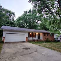 1351 N Stephens Ave - Photo 1 of 1
