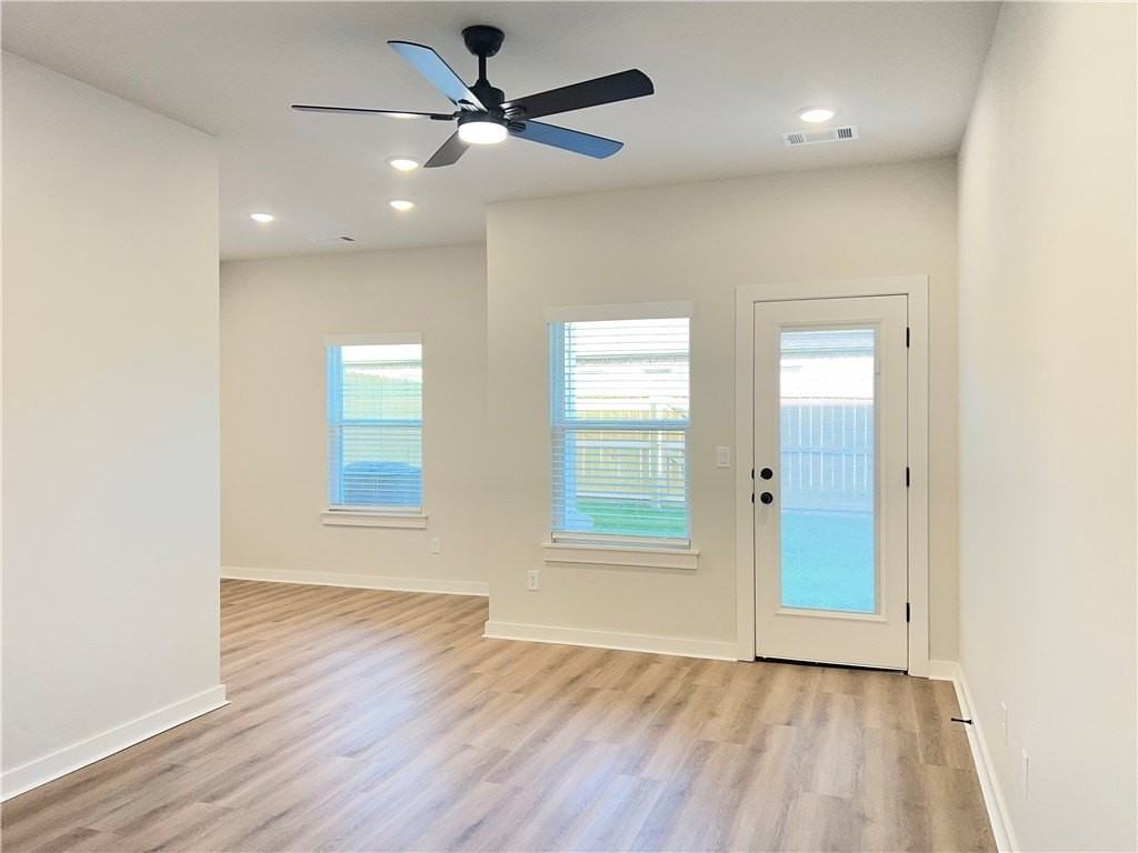 1715 Cuppett Cir - Photo 3 of 15