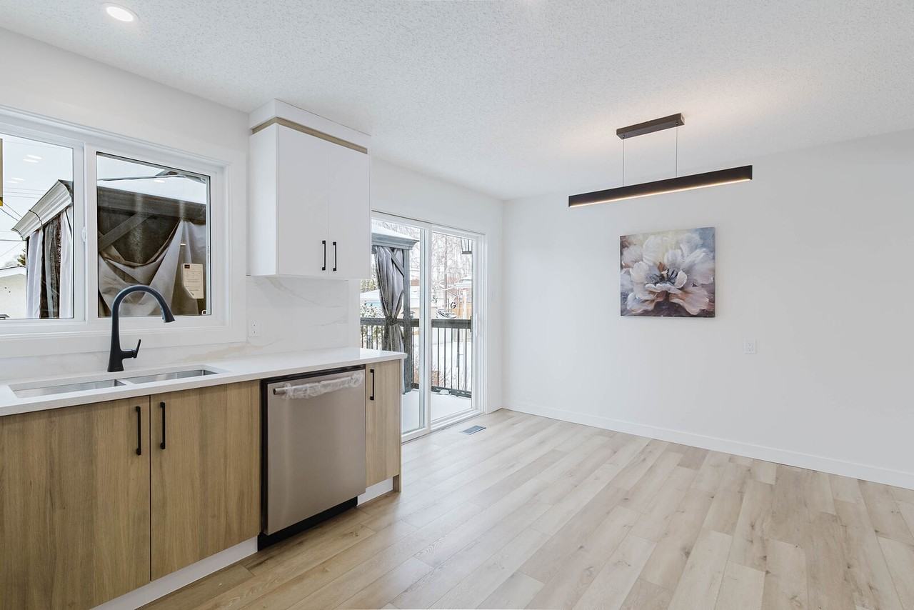11528 42 Ave Nw - Photo 3 of 22