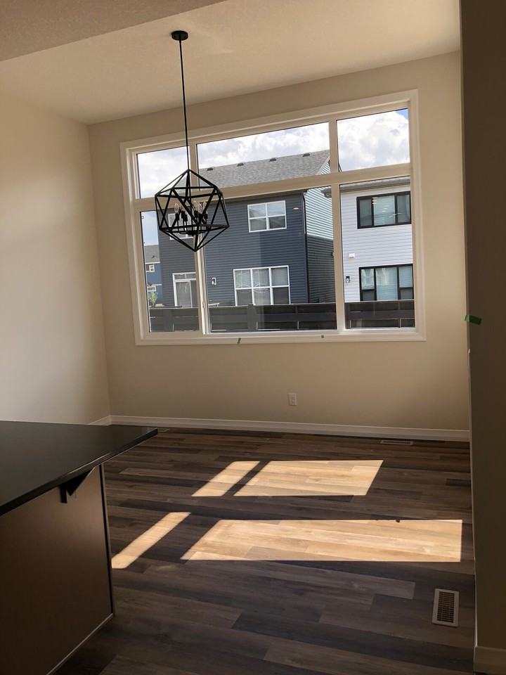 102 Seton Manor Se - Photo 2 of 23