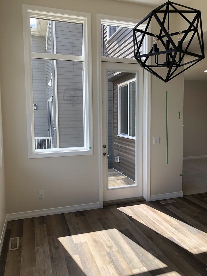 102 Seton Manor Se - Photo 4 of 23