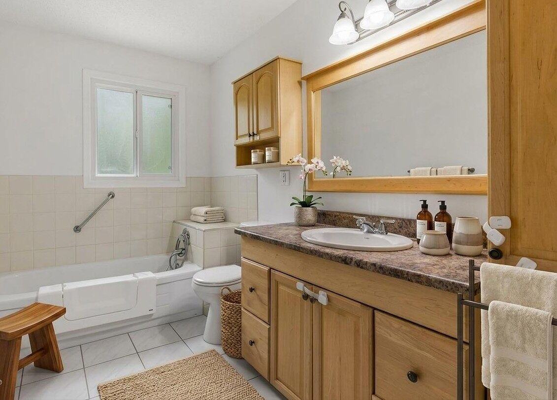 47 Spruce Cres - Photo 7 of 23