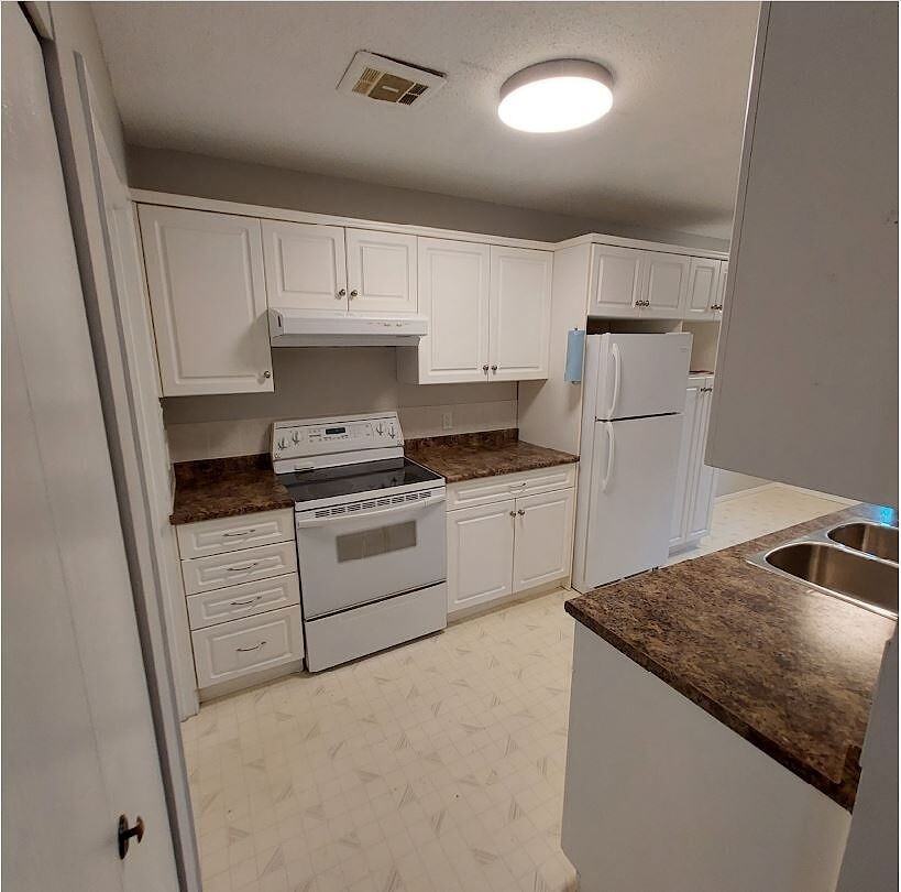 5 Acadia Rd W - Photo 6 of 7