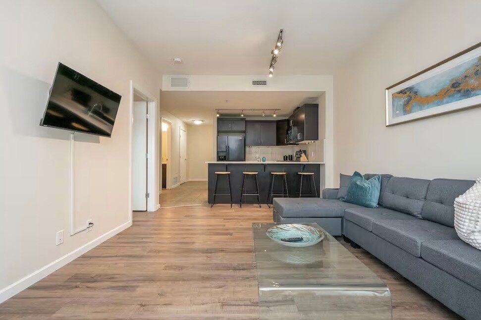 1410 1 St Se - Photo 5 of 21