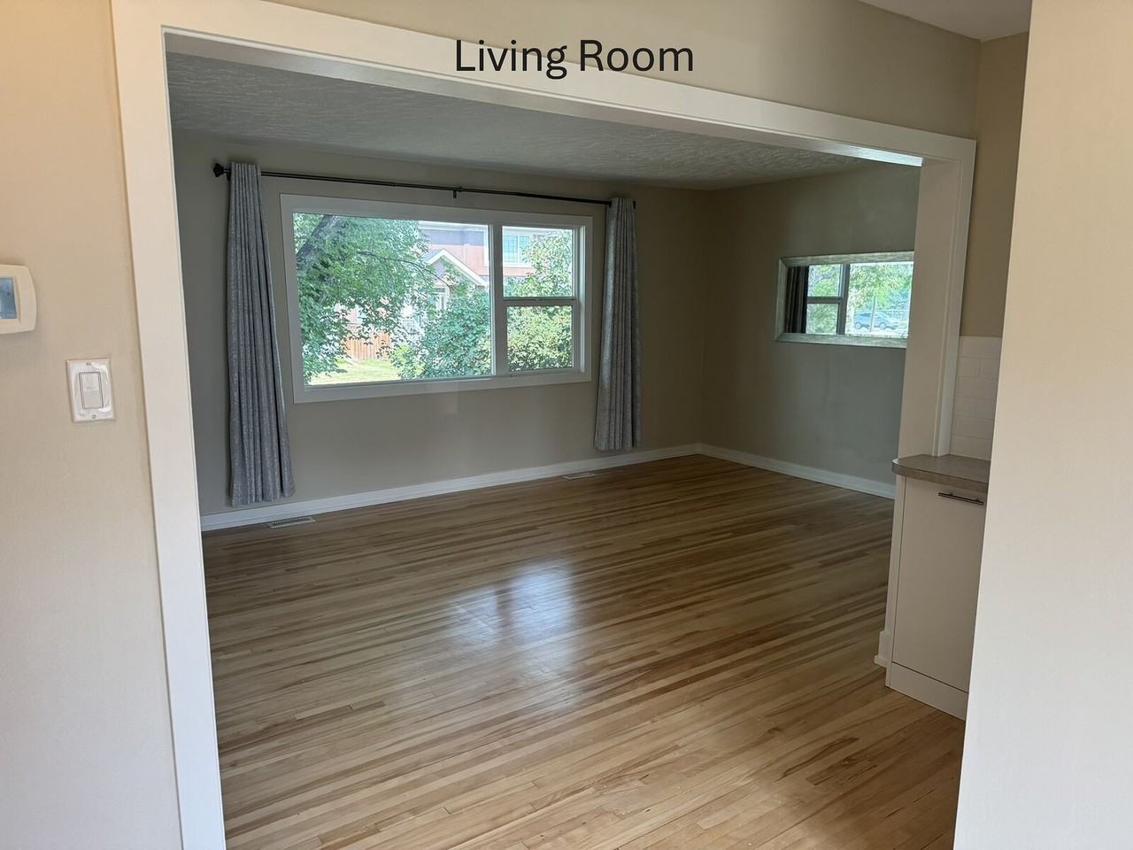 449 34 Ave Nw - Photo 5 of 41