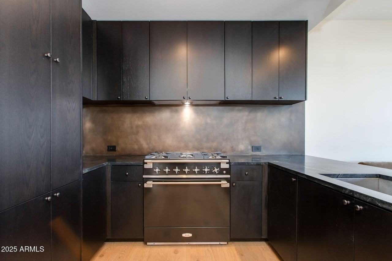 4747 N Scottsdale Rd #4007 - Photo 3 of 11