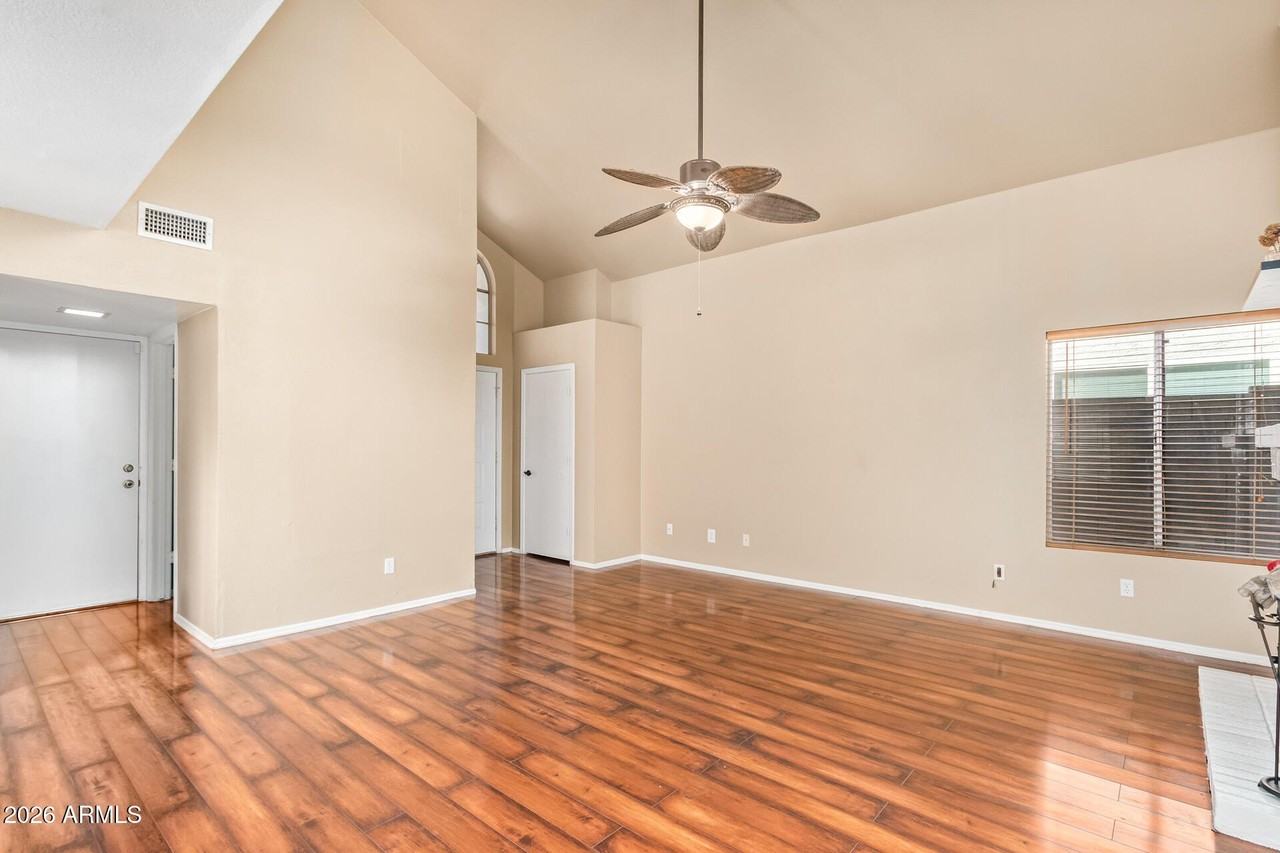 4430 W Oraibi Dr - Photo 7 of 34