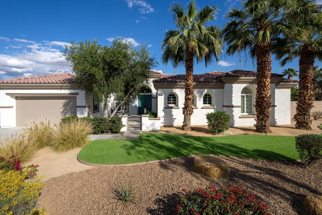 49392 Hohokam River St - Photo 4 of 50