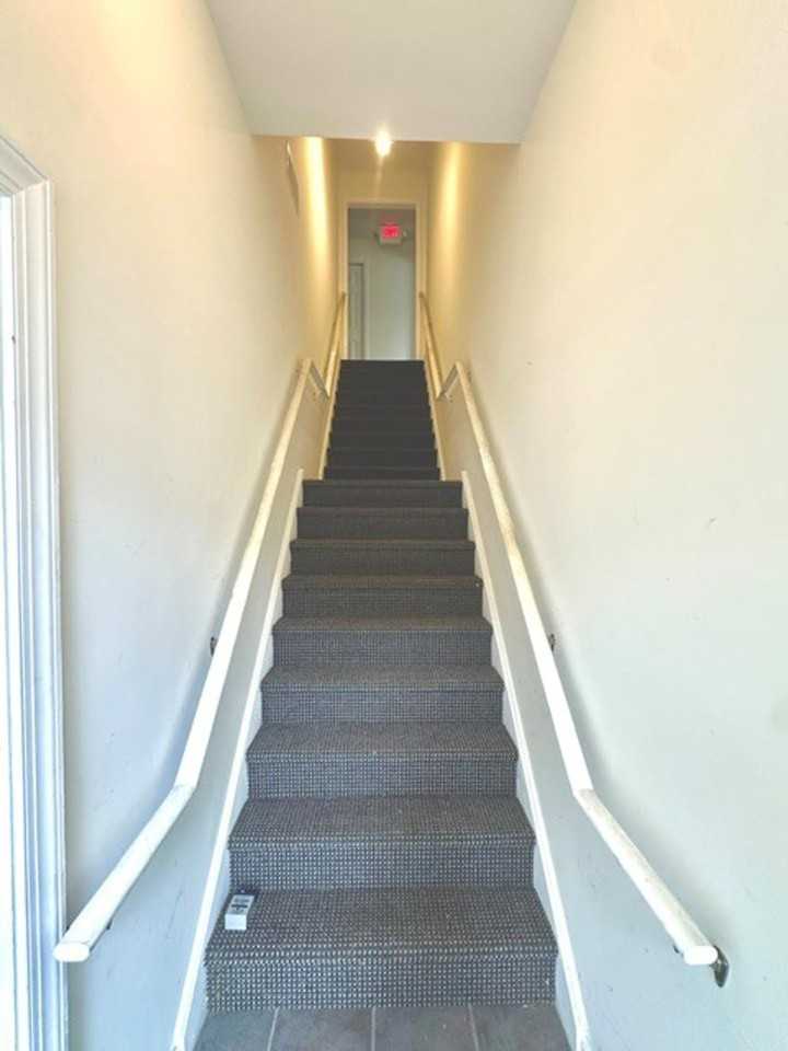 108 N Wildwood Rd #F2 - Photo 4 of 12