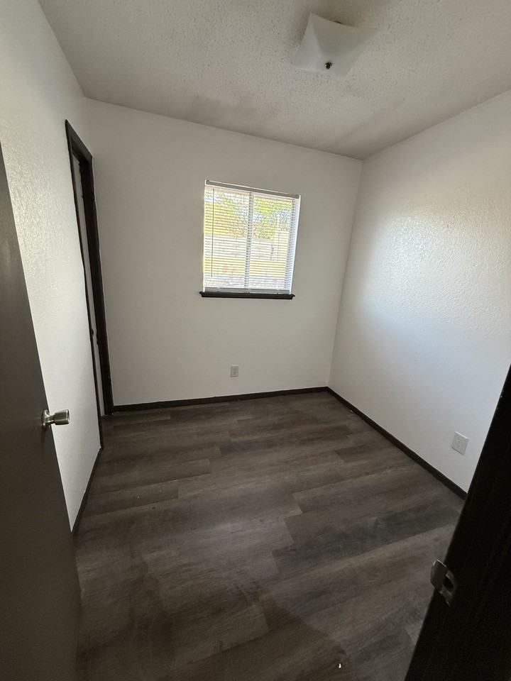 6455 Belton Rd #1 - Photo 4 of 21