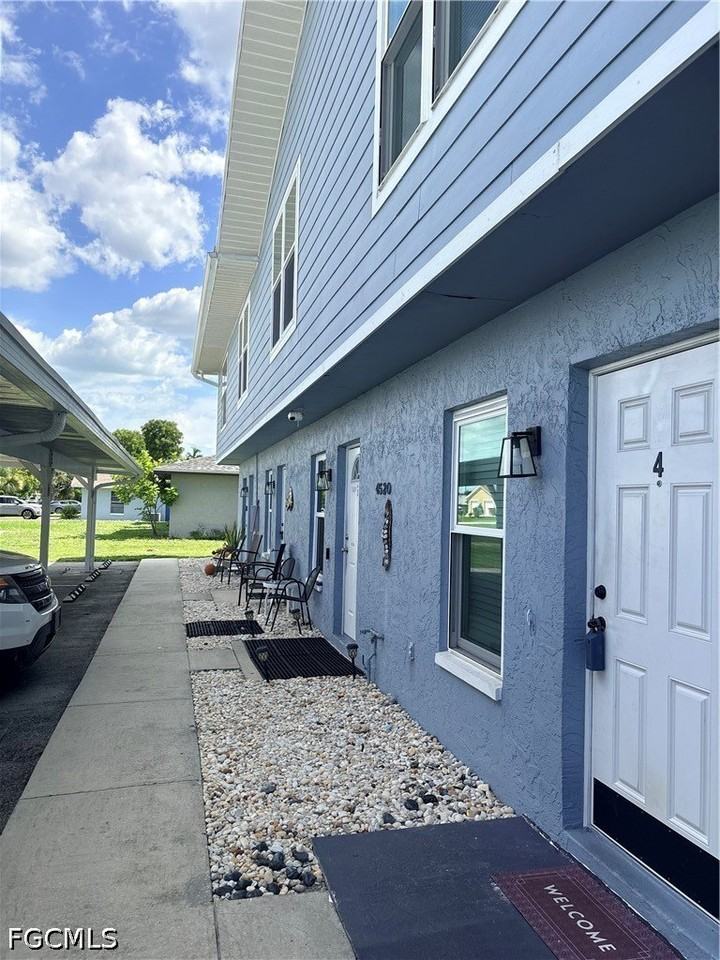 4520 Sw 8th Pl #4 - Photo 2 of 23