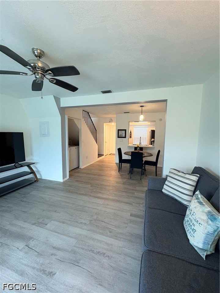 4520 Sw 8th Pl #4 - Photo 3 of 23