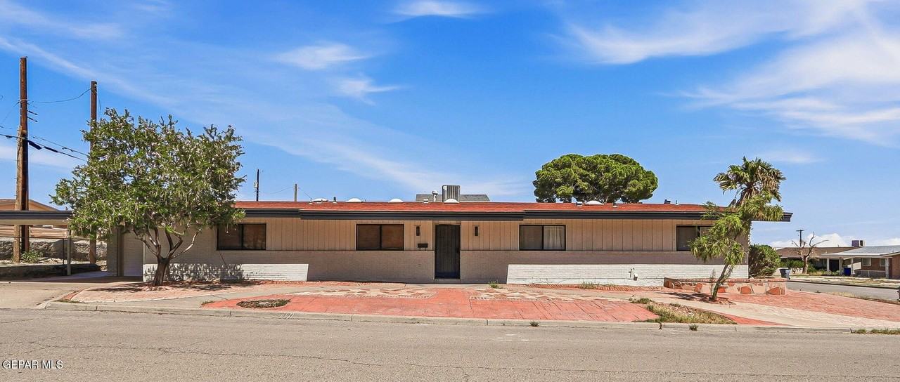 2801 Polk Ave - Photo 2 of 37