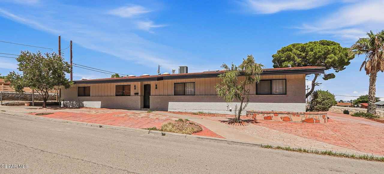 2801 Polk Ave - Photo 3 of 37