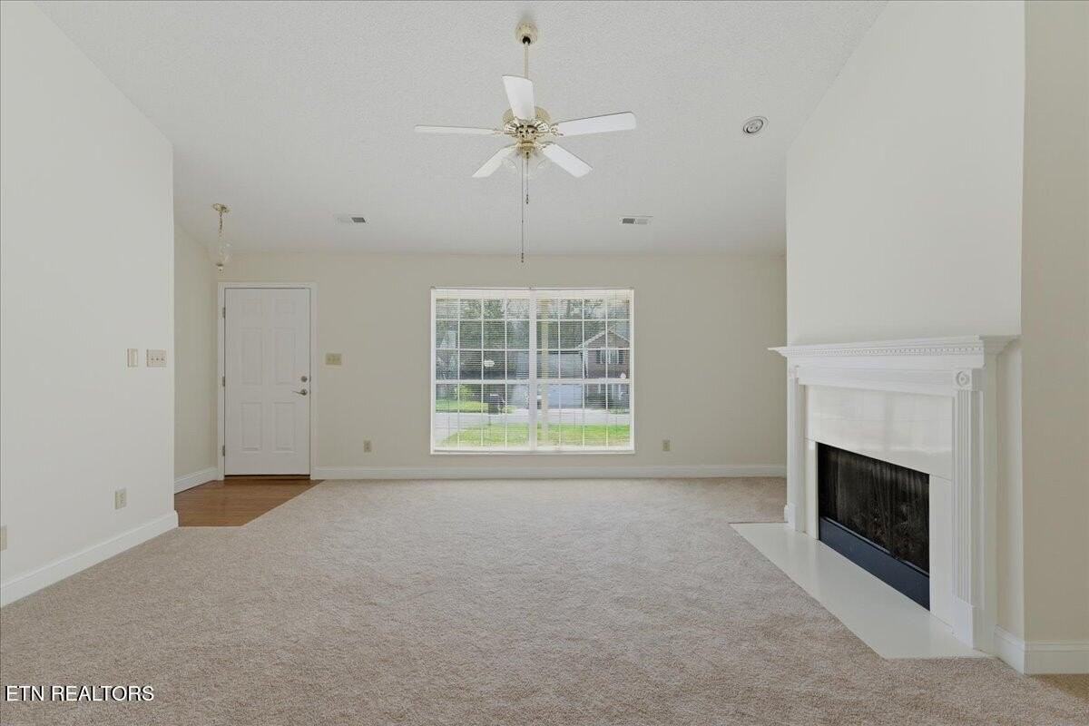 8765 Brucewood Ln - Photo 4 of 32