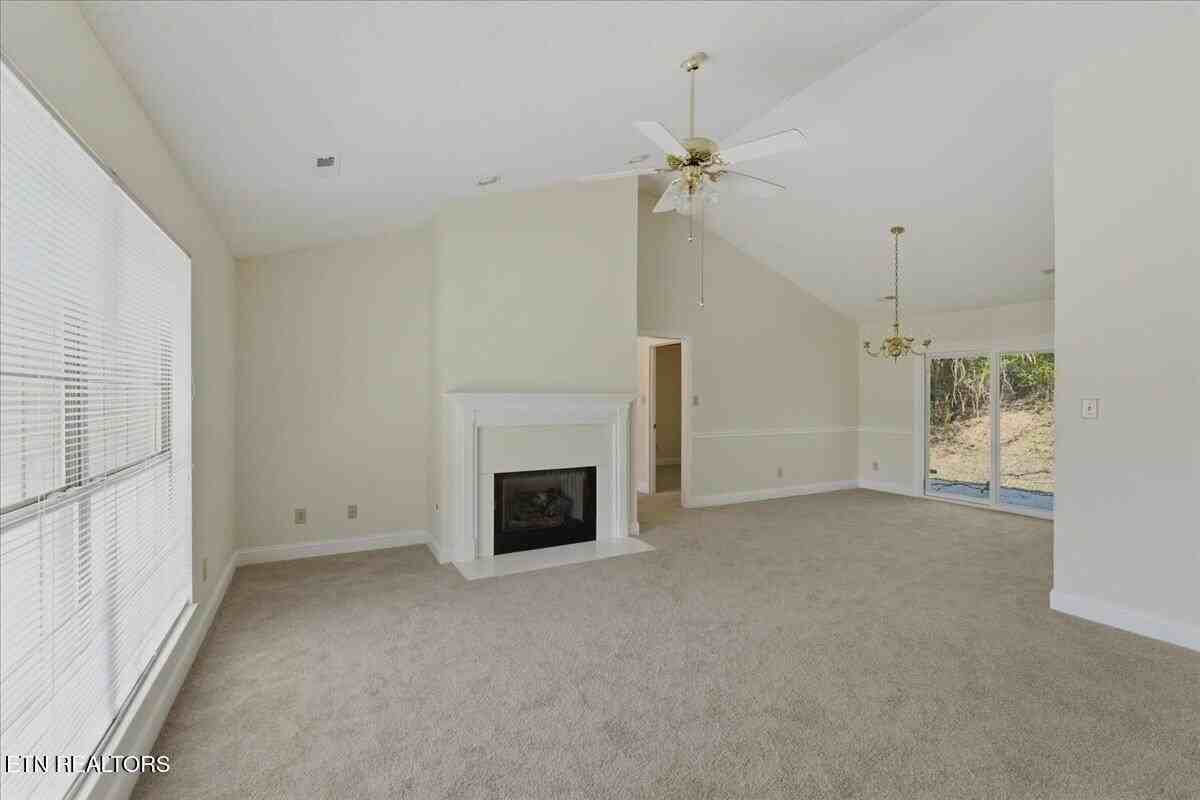 8765 Brucewood Ln - Photo 5 of 32