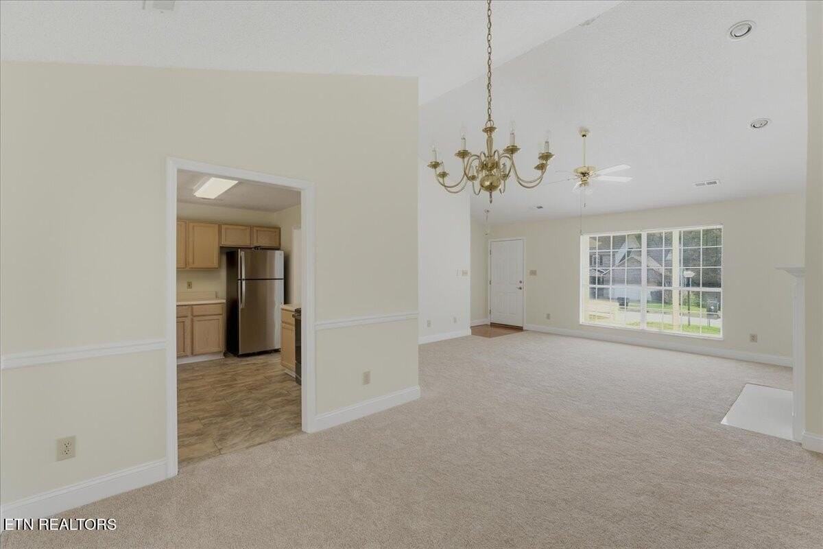 8765 Brucewood Ln - Photo 7 of 32