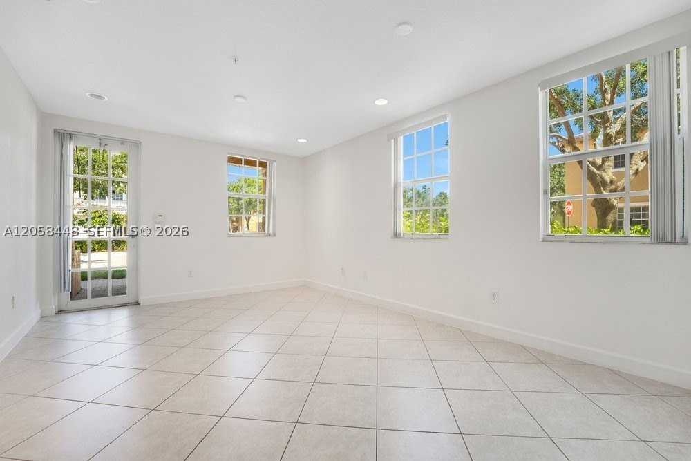 480 Sw 147th Ave #4616 - Photo 4 of 36